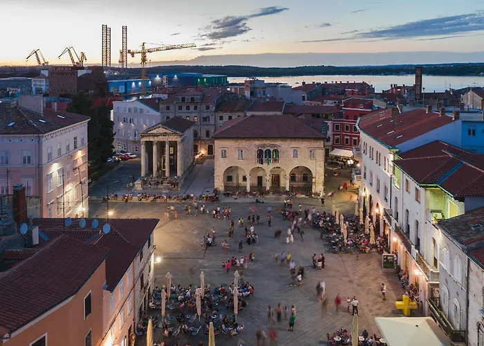 Arta Center Ii - With Private Parking Appartement *