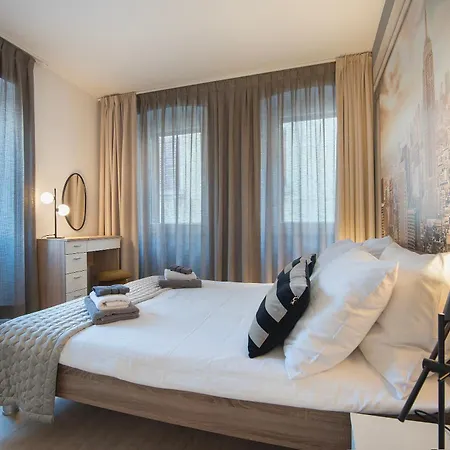 Arta Center Ii - With Private Parking