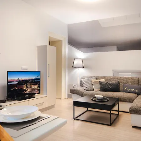 Arta Center With Private Parking Ii *
