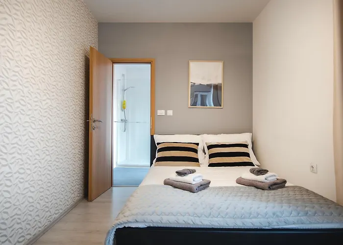 Arta Center Ii - With Private Parking Apartment *